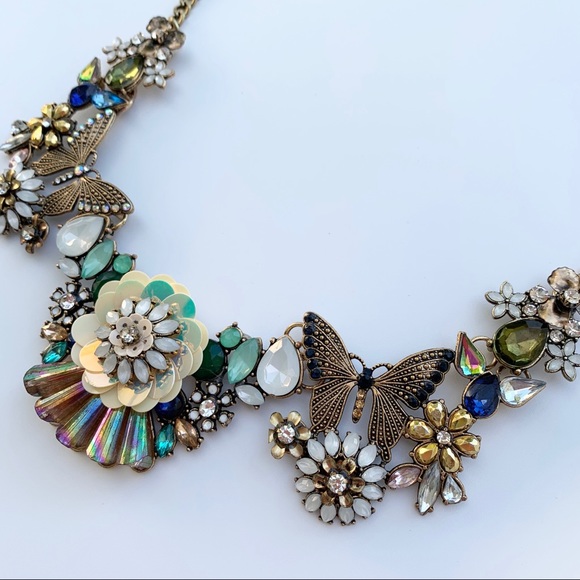 Flower Butterfly Necklace - Picture 8 of 10